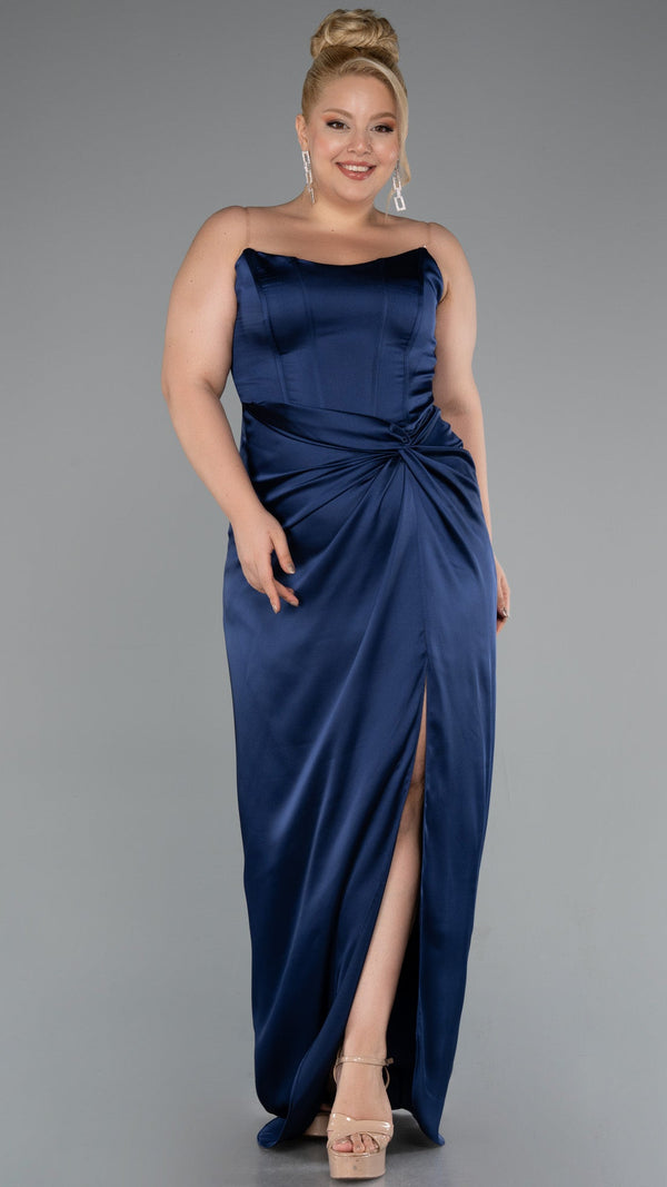 PLUS Lacey dress
